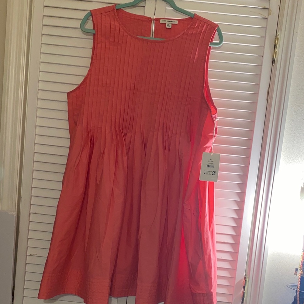 NWT Coral Sleeveless Pleaded Swing Dress with Delicate Button in Back Size XL